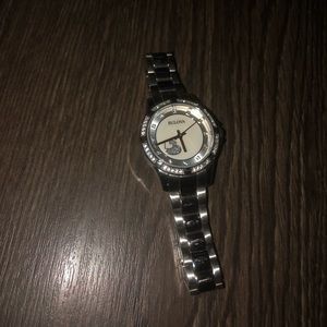 Bulova women’s watch, needs new battery!